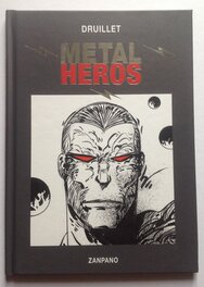La couverture inédite pour cette édition Zanpano Métal Heros de 2014 , Le titre Metal en Dorure argentée