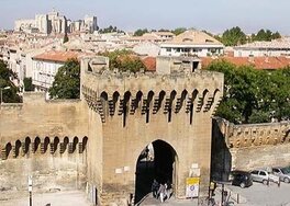 Porte remparts Avignon
