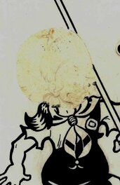 Le petit crayonné en dessous de la colle Le petit crayonné en dessous de la colle