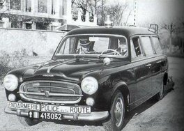 Peugeot 403 break de la gendarmedie nationale française, modèle 1961 !