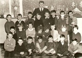 Marcel Bachman plus jeune et une autre classe Marcel Bachman plus jeune et une autre classe