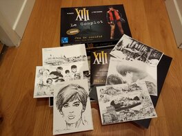 Mon exemplaire du jeu avec l'étiquette dorée. Mon exemplaire du jeu avec l'étiquette dorée.