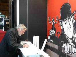 Tardi à la signature durant le vernissage de l'expo Tardi à la signature durant le vernissage de l'expo