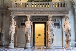 Les Caryatides du  Louvre