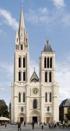 Simulation de la restauration de la flèche du XIIIe siècle de la basilique de Saint-Denis