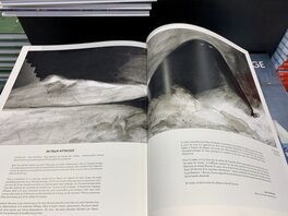 En double page dans l’édition grand format de Casterman en 2020