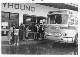 Greyhound Lines (fondée en 1914) Greyhound Lines (fondée en 1914)