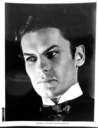 Kelek...a Furieusement Pris en Modèle pour son Pierrot La Photo du Visage de L'Acteur Helmut Berger du Film " Les Damnés " de Visconti de 1969 de La Metro Goldwyn Mayer !!... ( Merci a Becoolman...) . Kelek...a Furieusement Pris en Modèle pour son Pierrot La Photo du Visage de L'Acteur Helmut Berger du Film " Les Damnés " de Visconti de 1969 de La Metro Goldwyn Mayer !!... ( Merci a Becoolman...) .