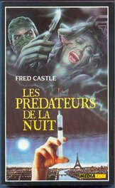 Le Livre de Poche Roman de Fred Castle " Les Prédateurs de La Nuit  " édité par MEDIA1000 en 1989 .