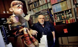 Carlos Gimenez - Article & photo El Periódico : "Me duelen los corruptos, pero aún más la gente que no protesta" Carlos Gimenez - Article & photo El Periódico : "Me duelen los corruptos, pero aún más la gente que no protesta"