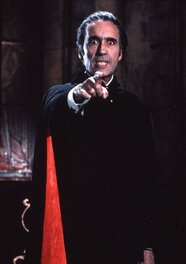 L'incroyable Christopher Lee dans son Rôle de DRACULA L'incroyable Christopher Lee dans son Rôle de DRACULA