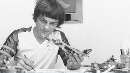 Pierre Seron et ses maquettes - Photo de Paul Coerten. Pierre Seron et ses maquettes - Photo de Paul Coerten.