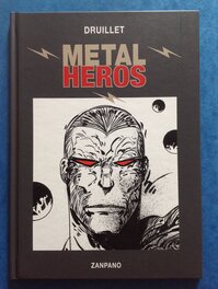 La couverture inédite pour cette édition Zanpano Métal Heros de 2014 , Le titre Metal en Dorure argentée La couverture inédite pour cette édition Zanpano Métal Heros de 2014 , Le titre Metal en Dorure argentée