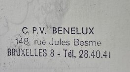 Le cachet figurant au dos de chacun des 6 dessins