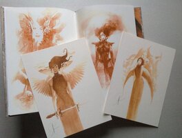 Avec un Cahier graphique en fin de volume + 2 Ex Libris ( volant ) signés par Varanda Avec un Cahier graphique en fin de volume + 2 Ex Libris ( volant ) signés par Varanda
