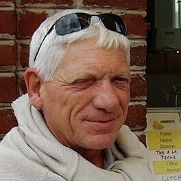 H. W. Vassaux H. W. Vassaux