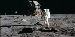 Photographie mission Apollo XI sur la Lune, 1969 détail 4 Photographie mission Apollo XI sur la Lune, 1969 détail 4