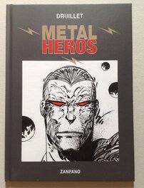 La couverture inédite pour cette édition Zanpano Métal Heros de 2014 , Le titre Metal en Dorure argentée La couverture inédite pour cette édition Zanpano Métal Heros de 2014 , Le titre Metal en Dorure argentée