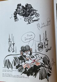 Une créature haute de quatre métres Une créature haute de quatre métres