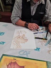 Fabrice en cours de dédicace Fabrice en cours de dédicace