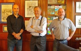 De gauche à droite Jean-Yves Ferri, Albert Uderzo et Frédéric Mébarki