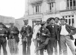 Types de joyeux ou apaches vers 1900 Types de joyeux ou apaches vers 1900