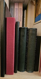 Rangés dans la bibliothèque